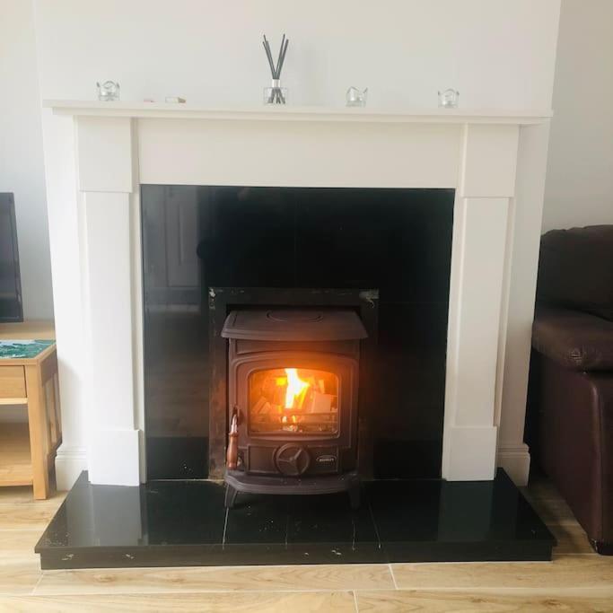 Willa Townhouse Clifden: Located In The Heart Of Connemara Zewnętrze zdjęcie