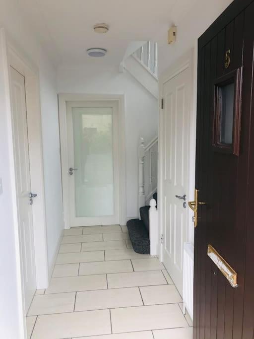 Willa Townhouse Clifden: Located In The Heart Of Connemara Zewnętrze zdjęcie